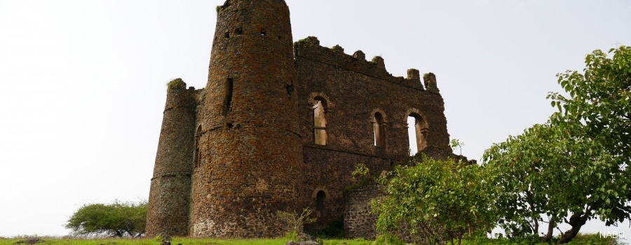 Guzara Castle